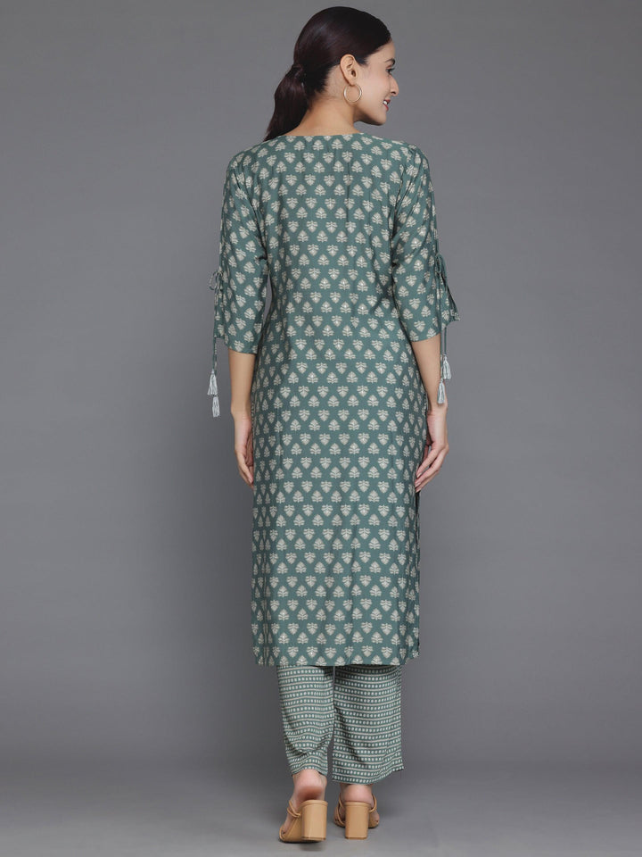 Green Printed Silk Blend Straight Kurta Set - Libas