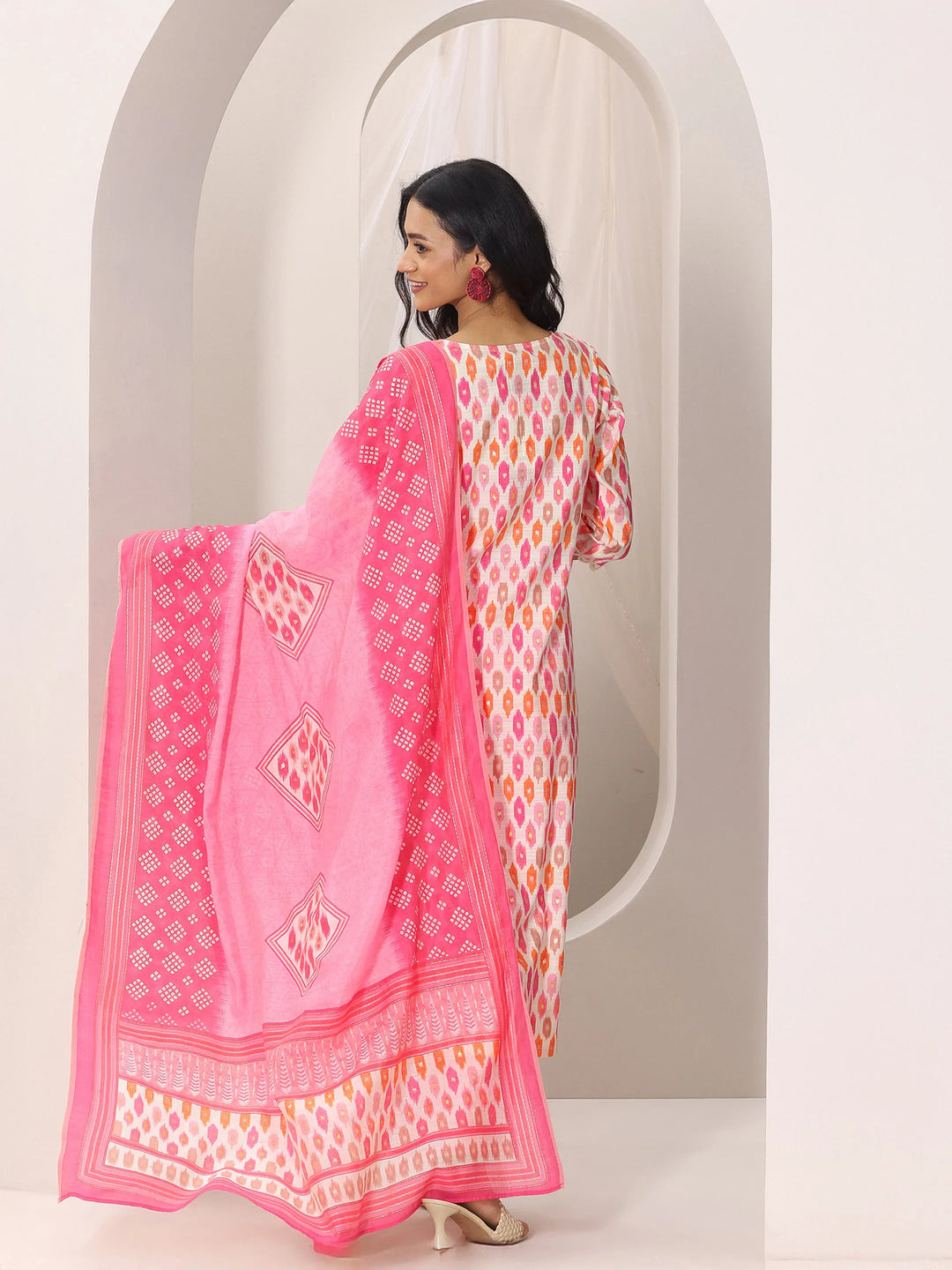  Pink Printed Silk Blend Straight Suit Set With Dupatta 