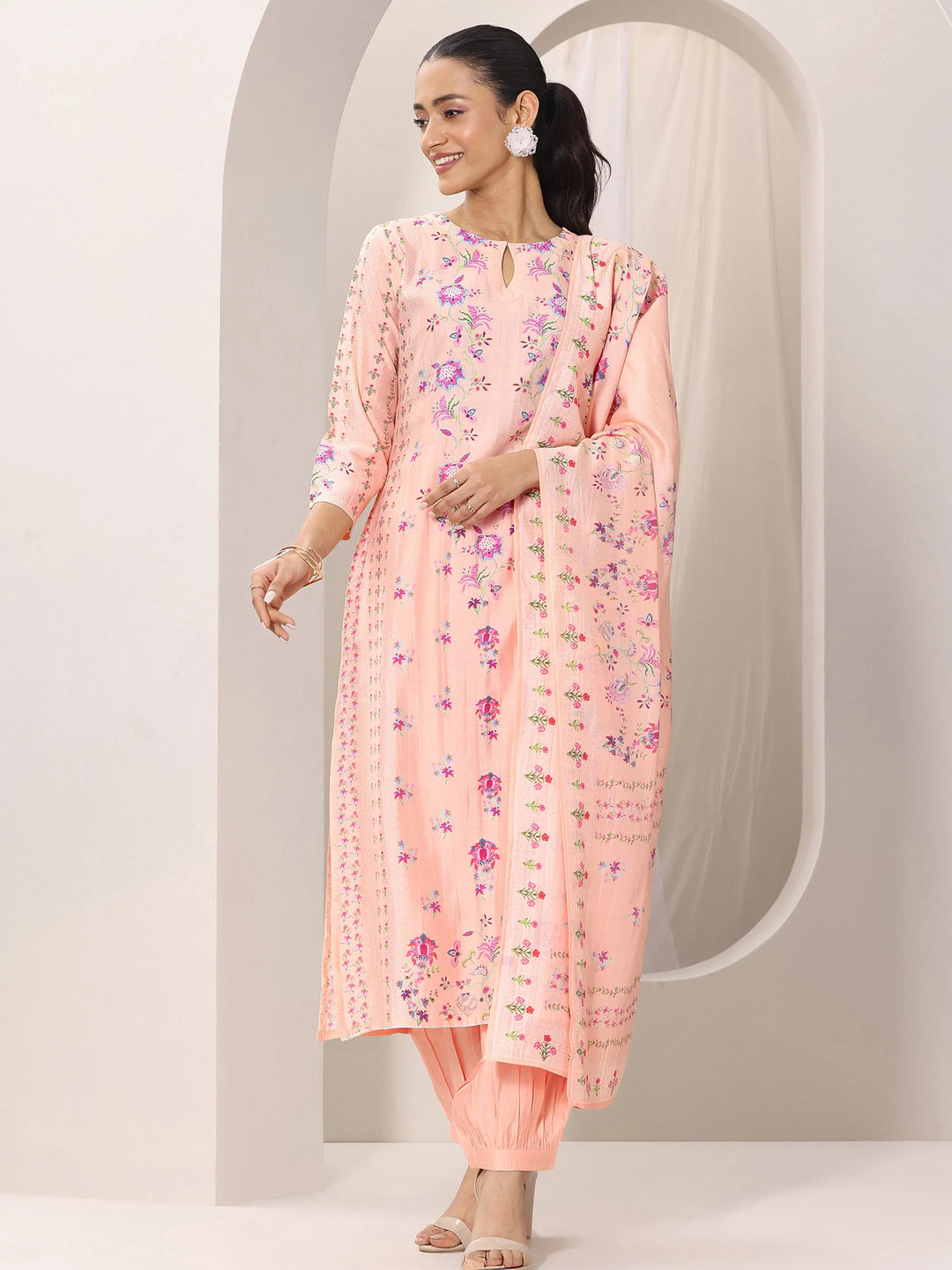  Peach Printed Silk Blend Straight Suit Set With Dupatta 