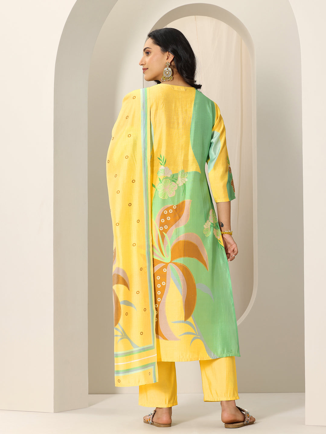  Yellow Printed Silk Blend Straight Suit Set With Dupatta 