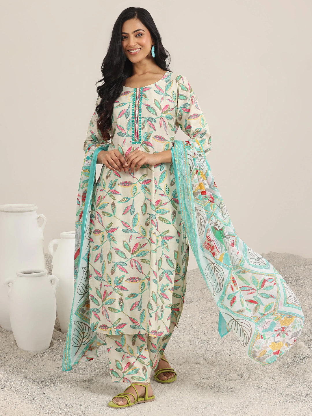  Off white Printed Silk Blend Straight Suit With Dupatta 