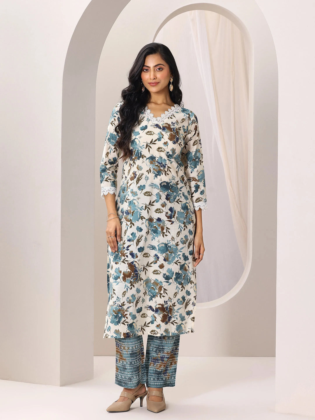  Off White Printed Silk Blend Straight Kurta Set 