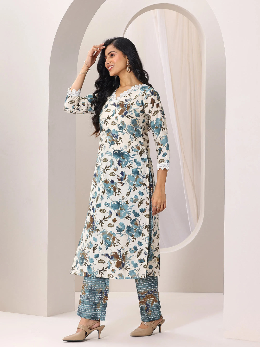  Off White Printed Silk Blend Straight Kurta Set 