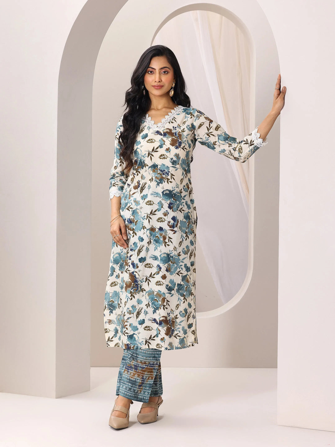  Off White Printed Silk Blend Straight Kurta Set 