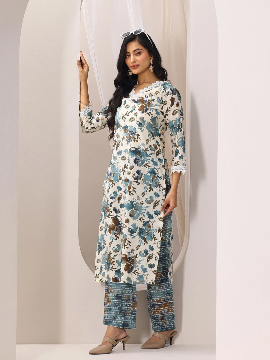  Off White Printed Silk Blend Straight Kurta Set 