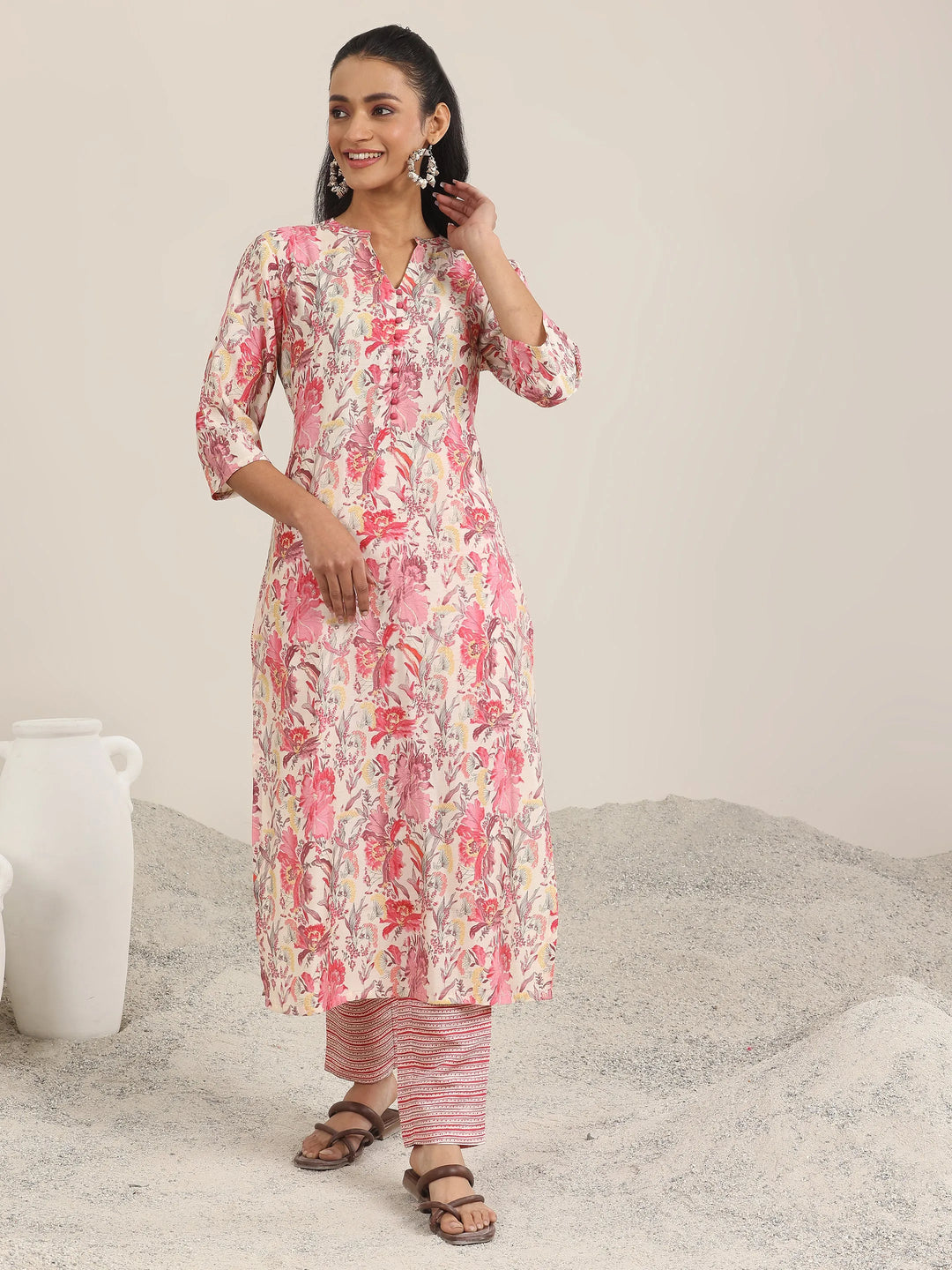  Pink Printed Silk Blend Straight Kurta Set 