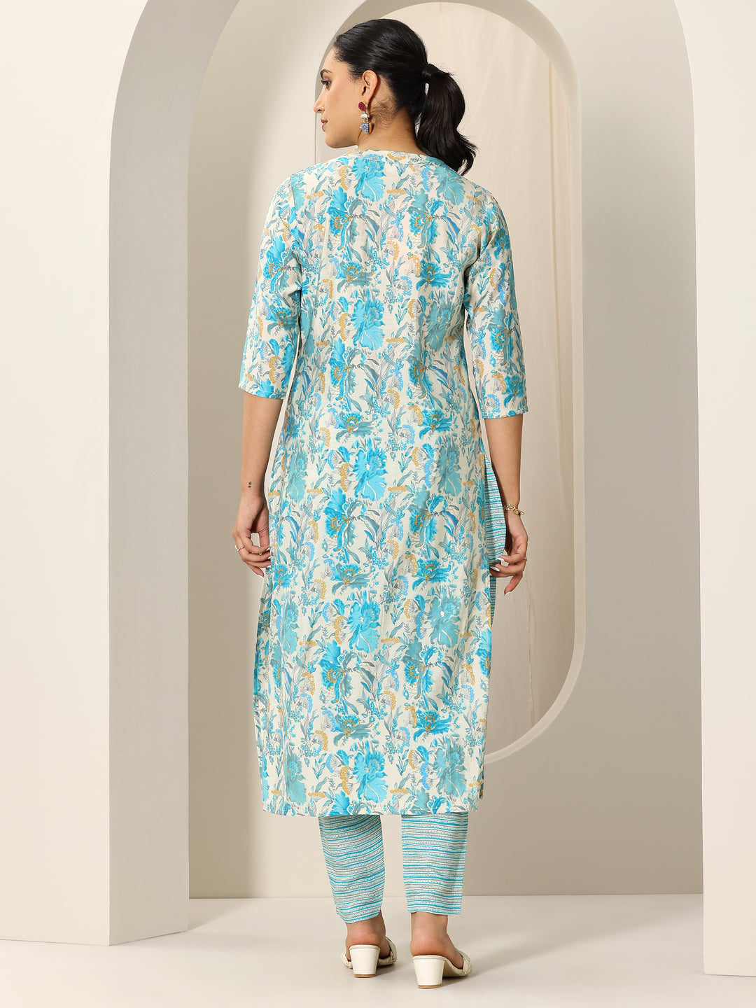  Off White Printed Silk Blend Straight Kurta Set 