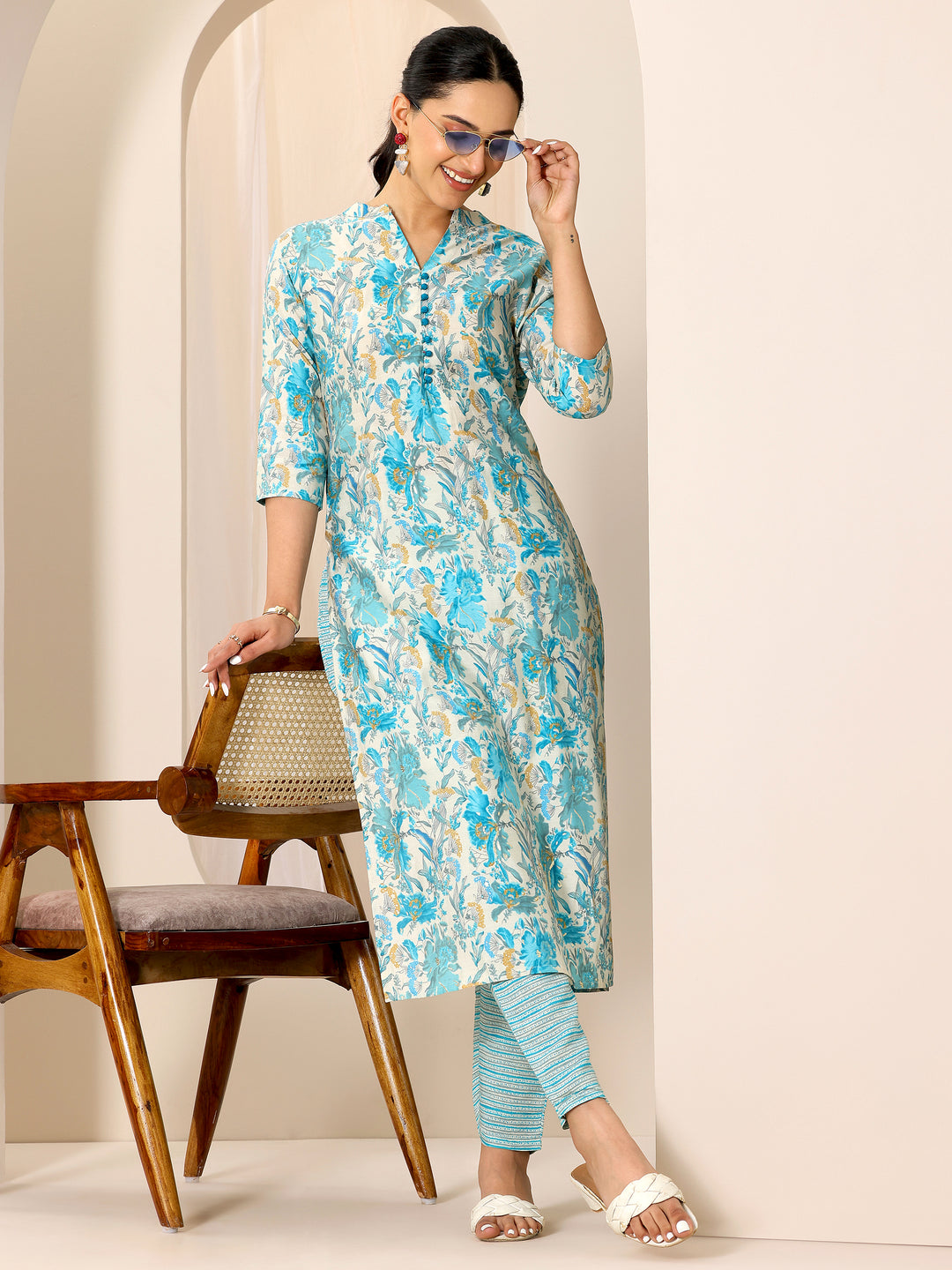  Off White Printed Silk Blend Straight Kurta Set 