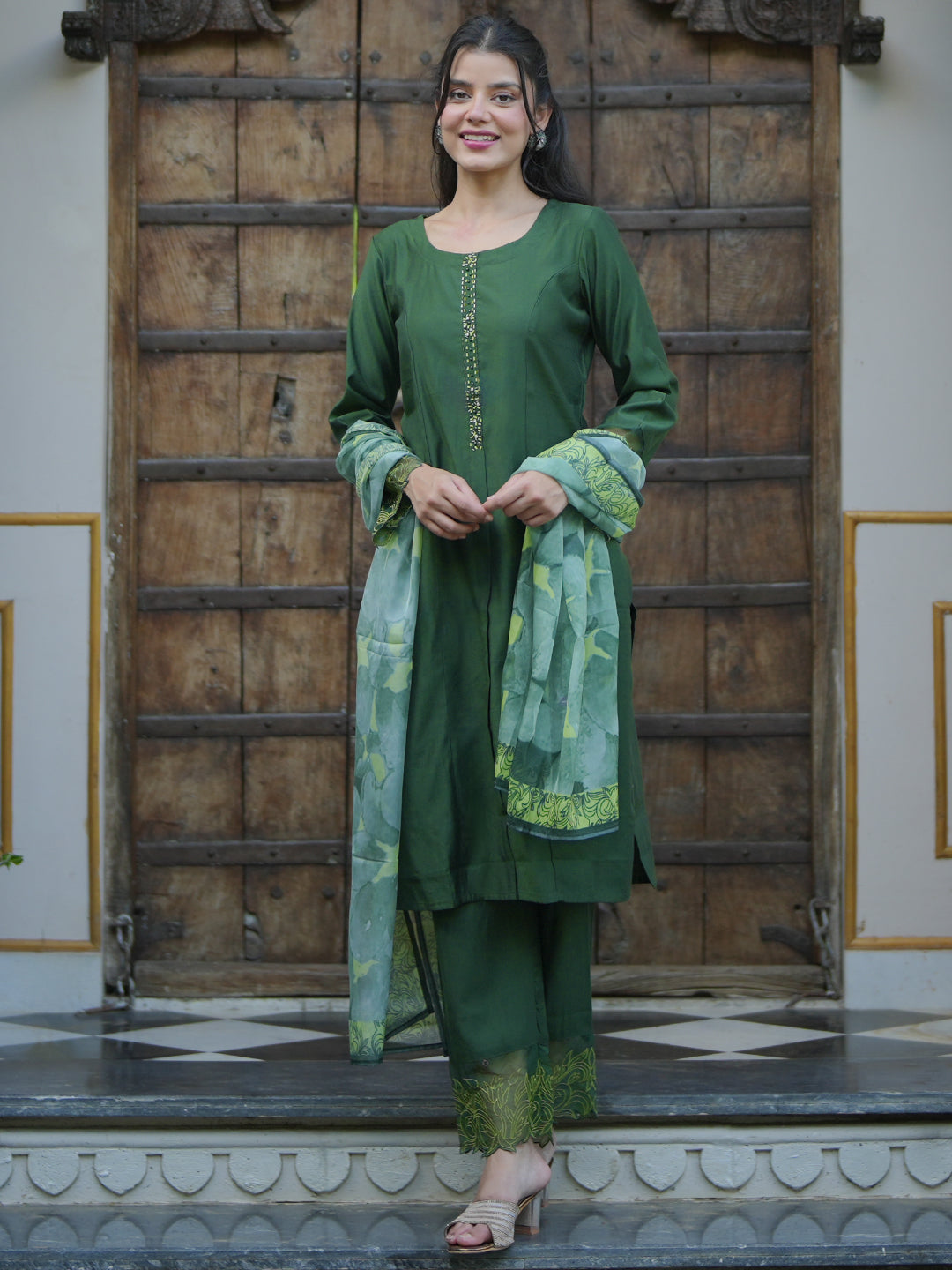  Green Yoke Design Silk Blend Straight Suit With Dupatta 