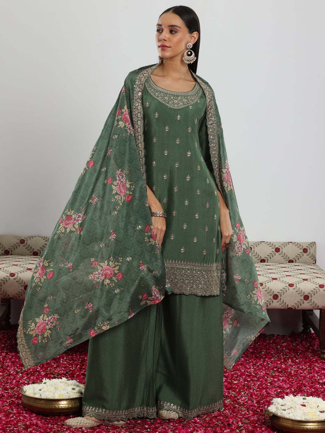 Green Embroidered Silk Blend Straight Suit With Dupatta