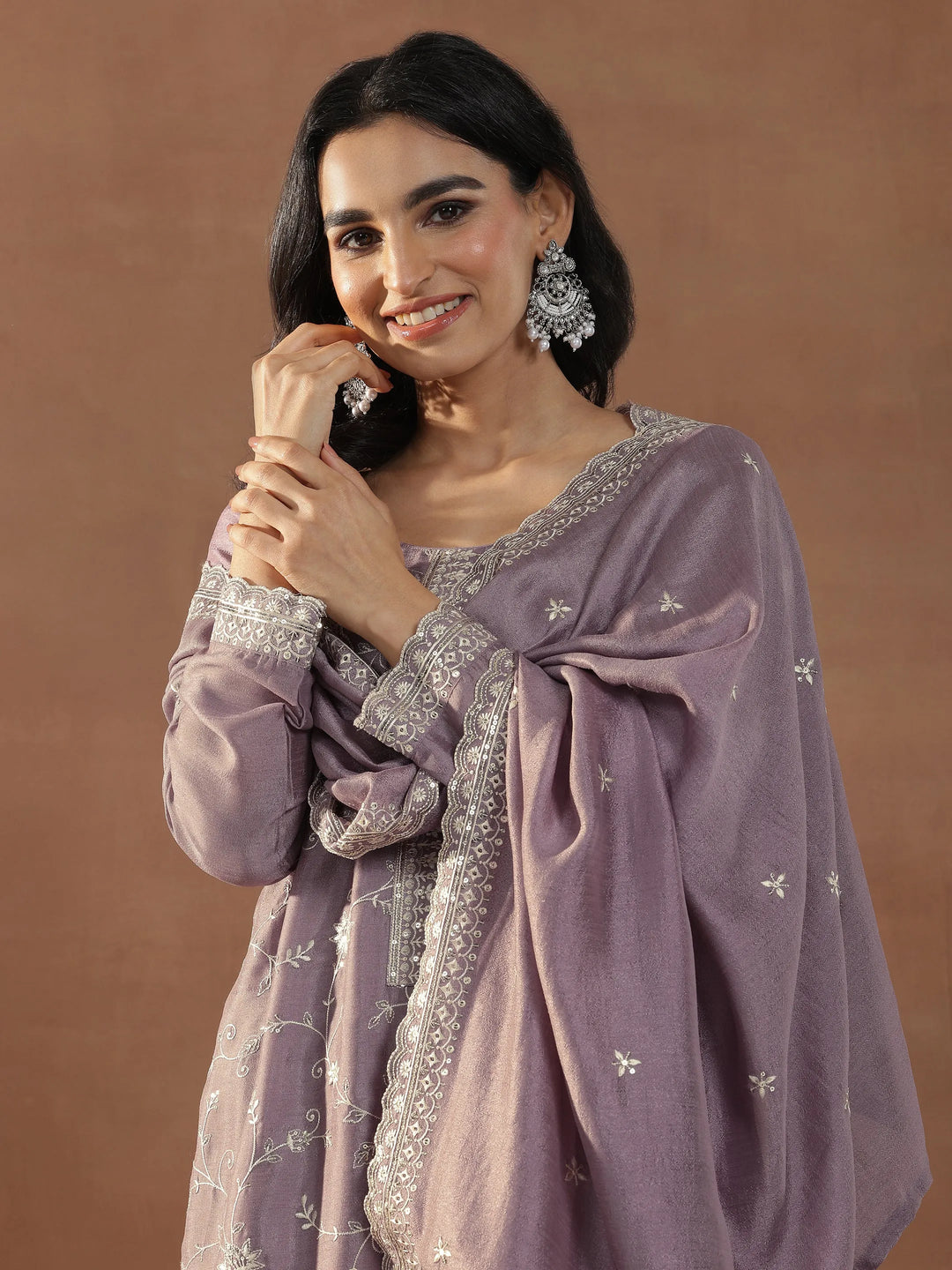  Mauve Embroidered Silk Blend Straight Suit Set With Dupatta 