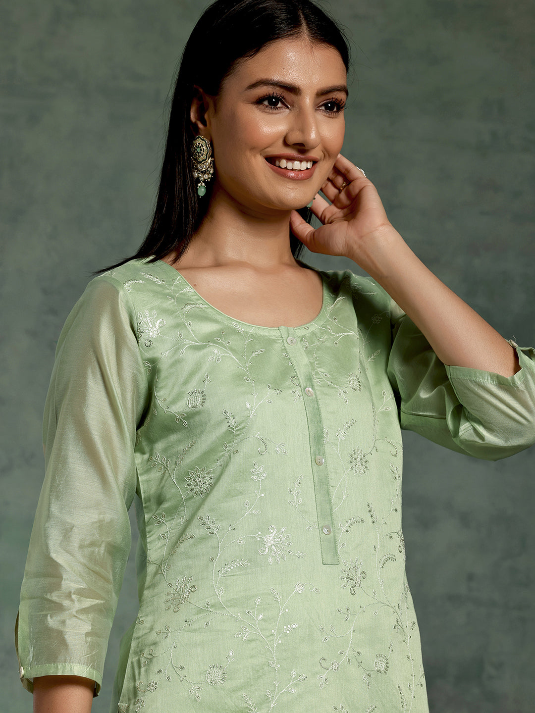  Green Embroidered Chanderi Silk Straight Kurta 