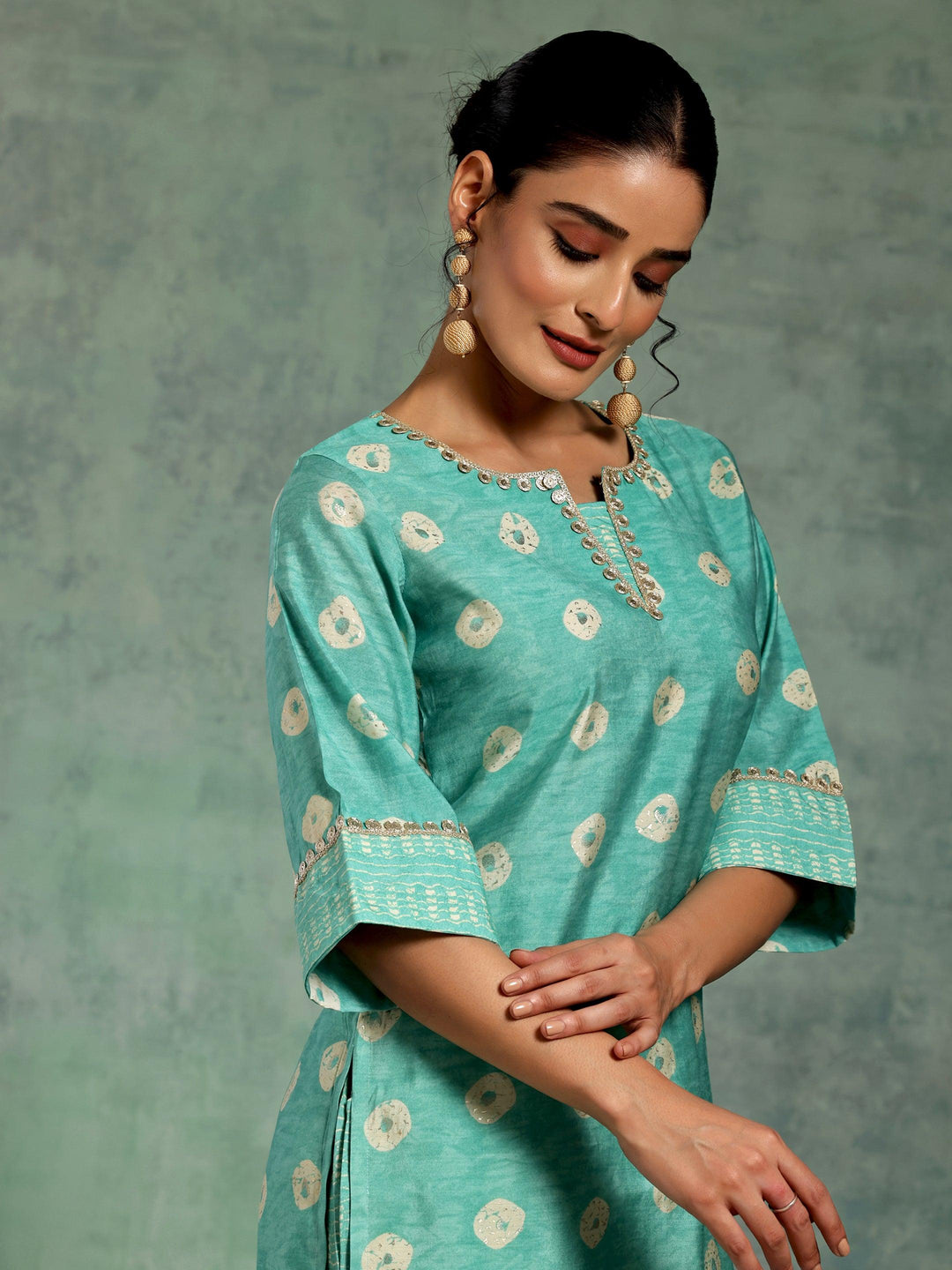 Green Printed Silk Blend Straight Kurta Set - Libas