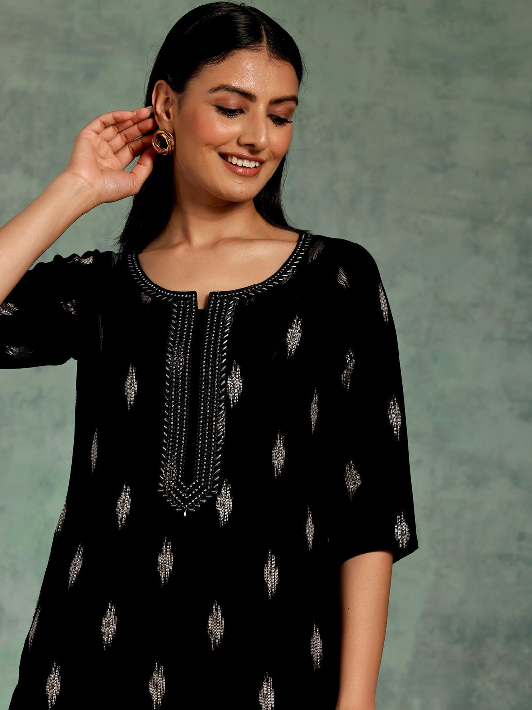 Black Embroidered Rayon Straight Kurta - Libas