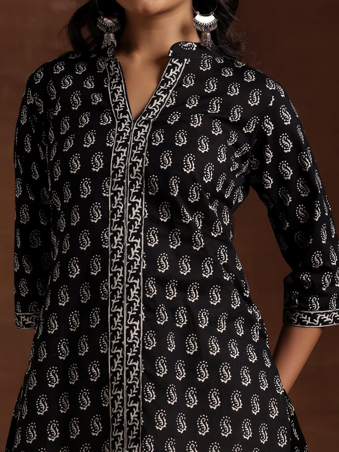 Black Printed Cotton Straight Kurti - Libas