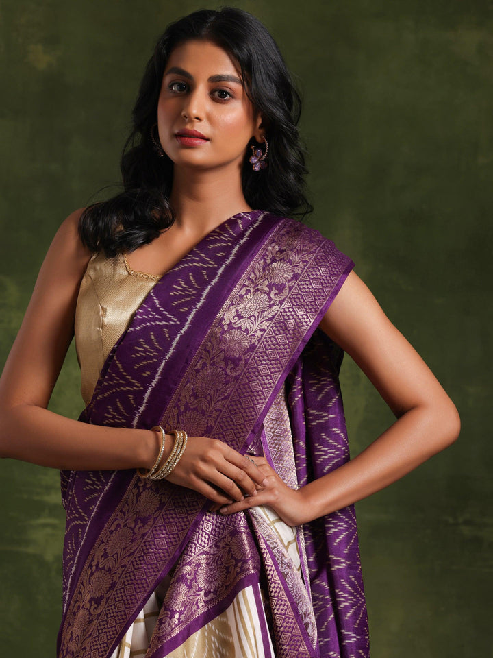 Purple Printed Silk Blend Saree With Unstitched Blouse Piece - Libas