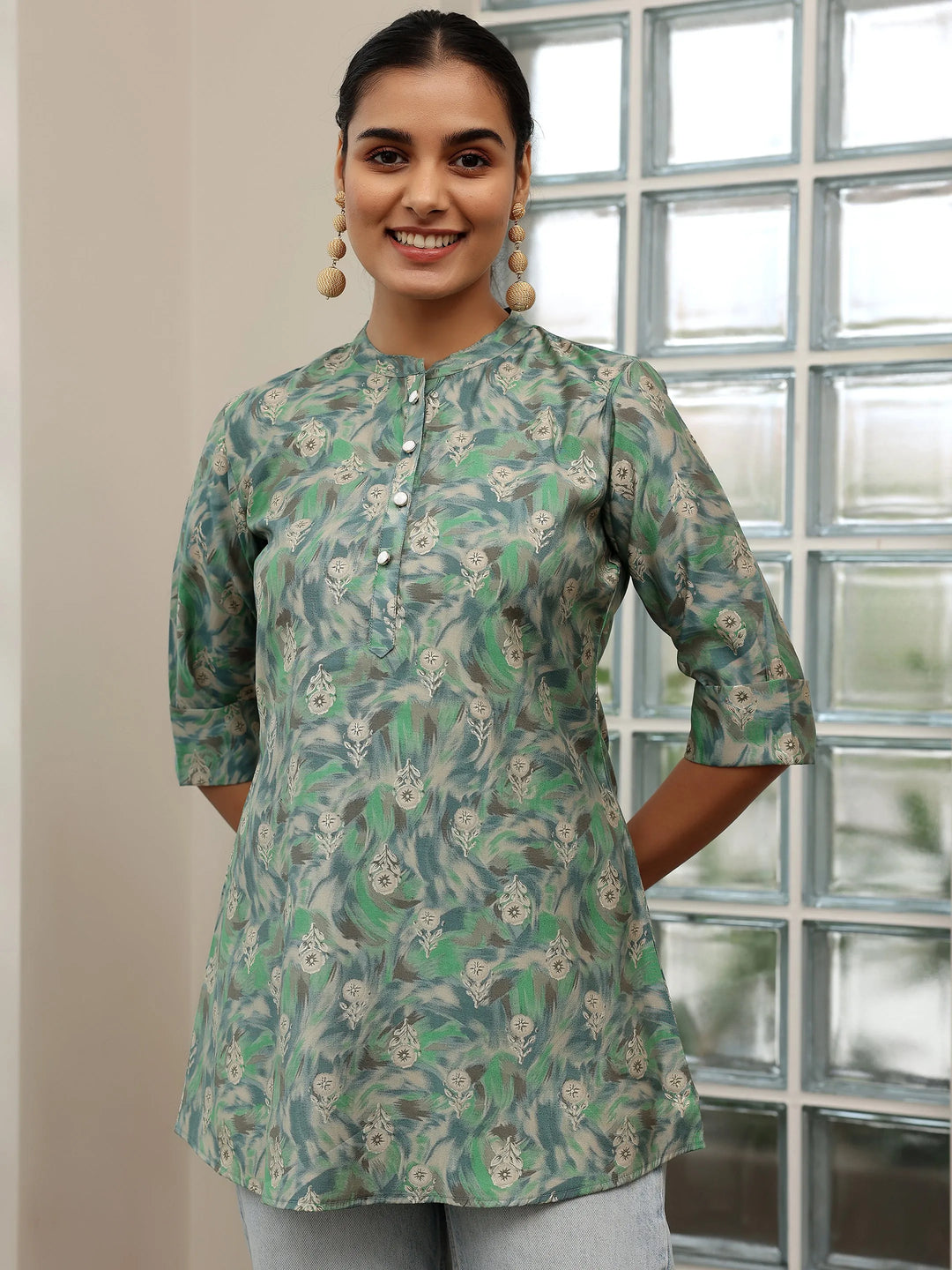 Green Printed Silk Blend Straight Kurti