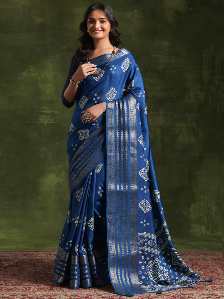 Teal Printed Silk Blend Saree With Unstitched Blouse Piece - Libas