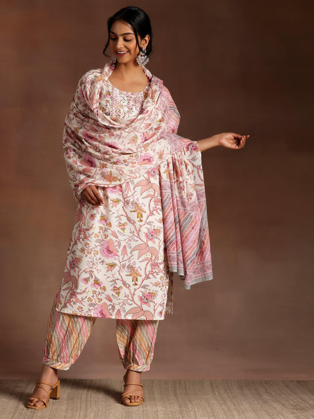 Pink Printed Cotton Straight Suit With Dupatta - Libas