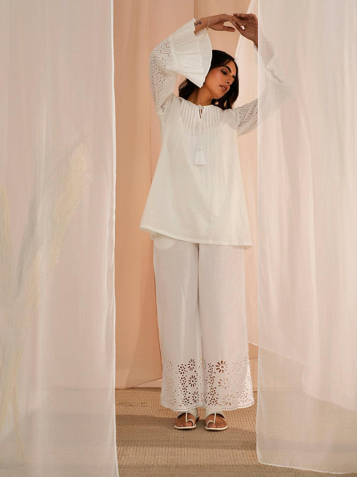 White Solid Cotton Straight Kurti - Libas