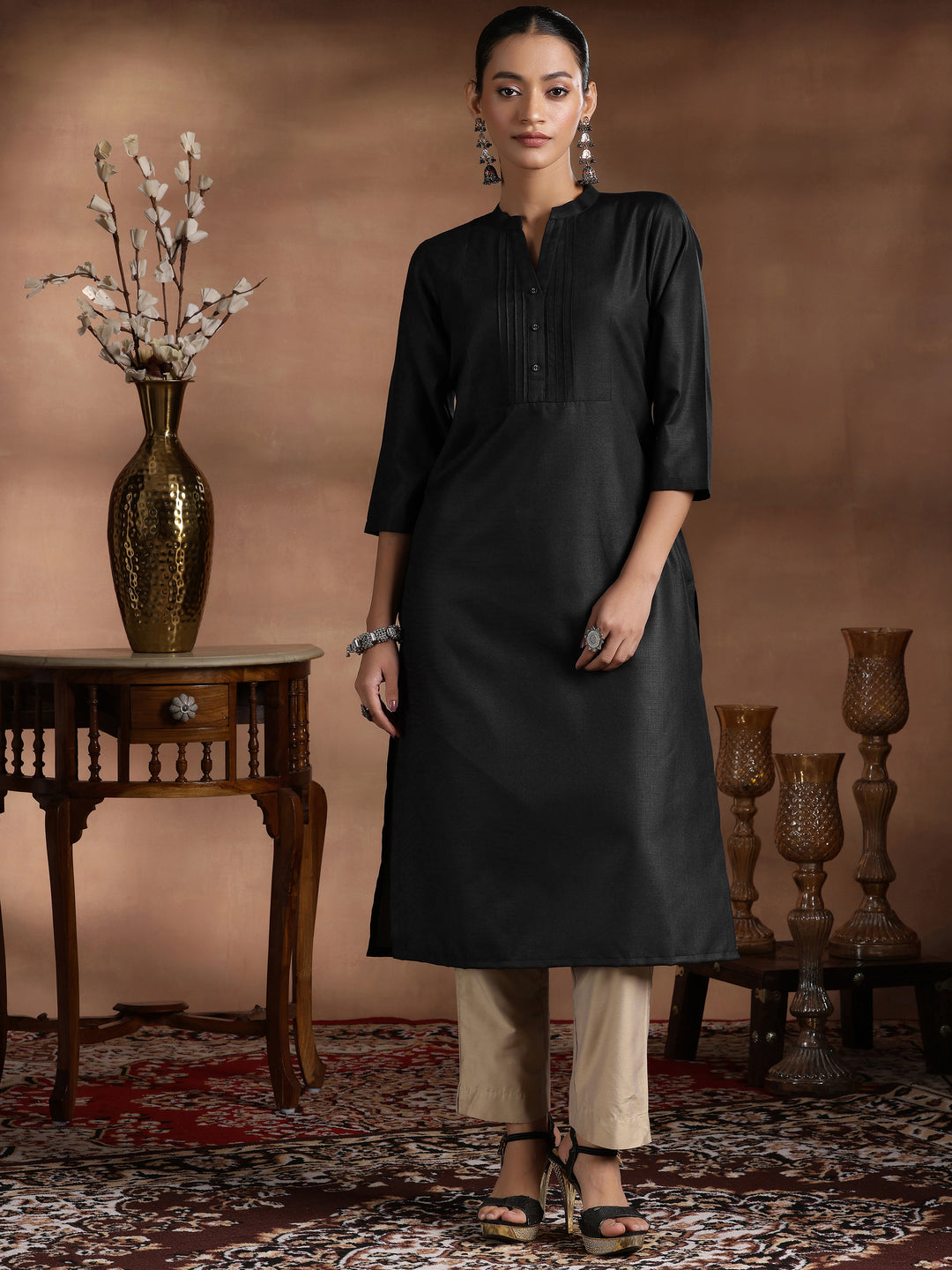 Black Solid Cotton Blend Straight Kurta