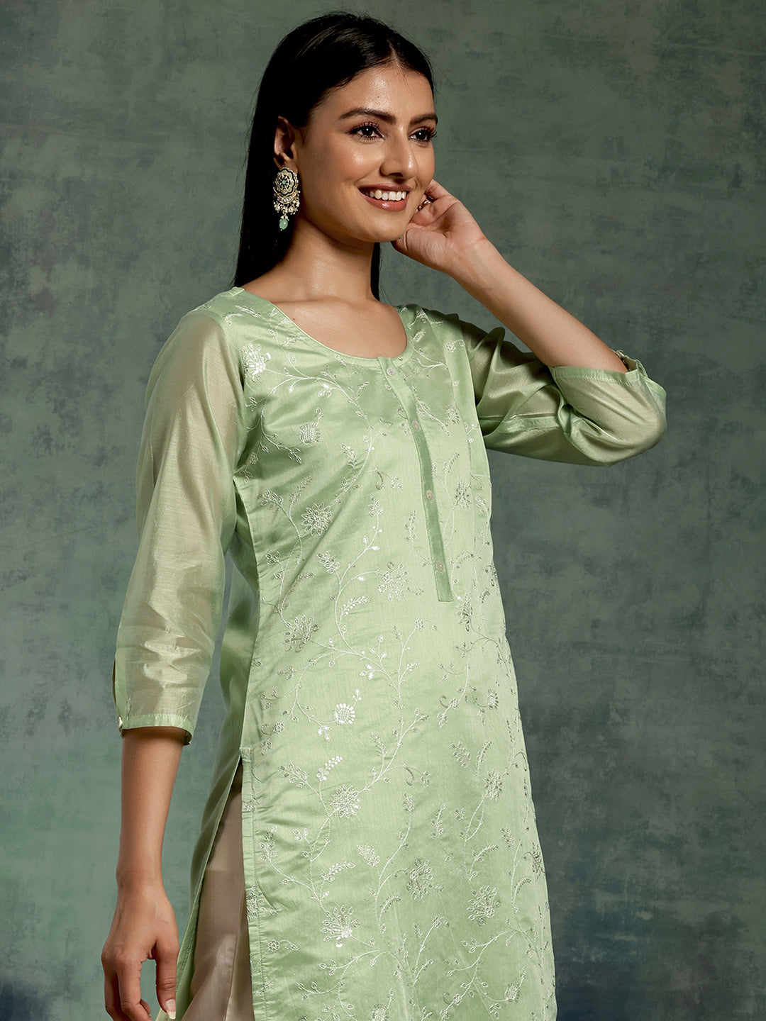  Green Embroidered Chanderi Silk Straight Kurta 