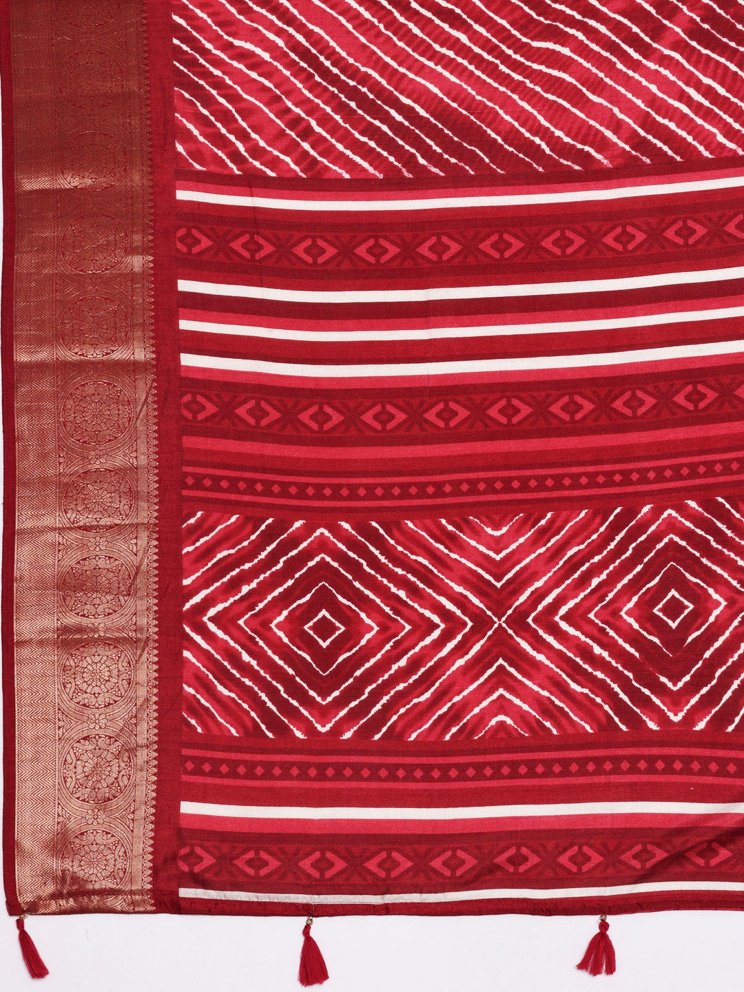 Maroon Printed Silk Blend Saree With Unstitched Blouse Piece - Libas