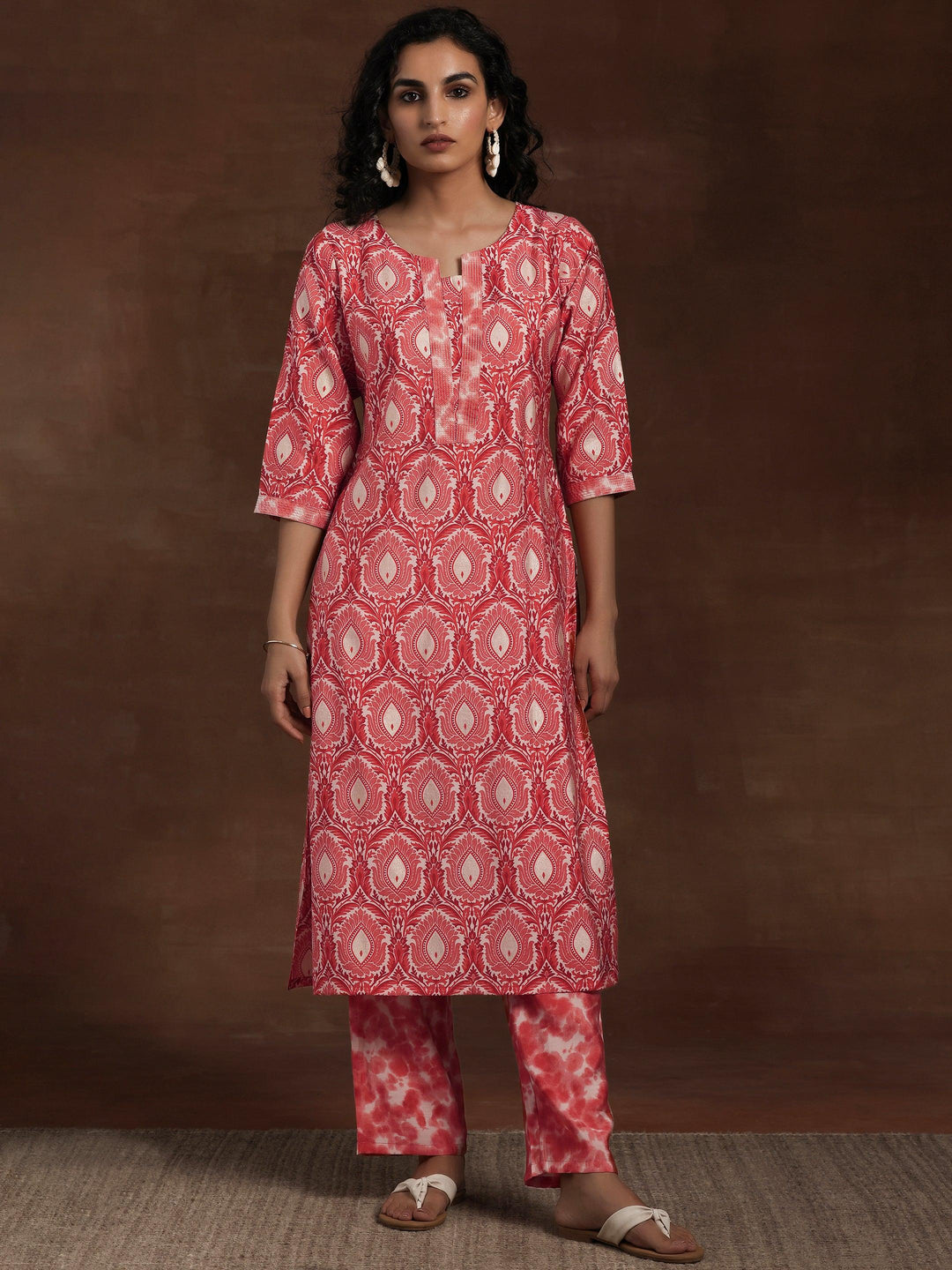 Peach Printed Silk Blend Straight Kurta Set - Libas