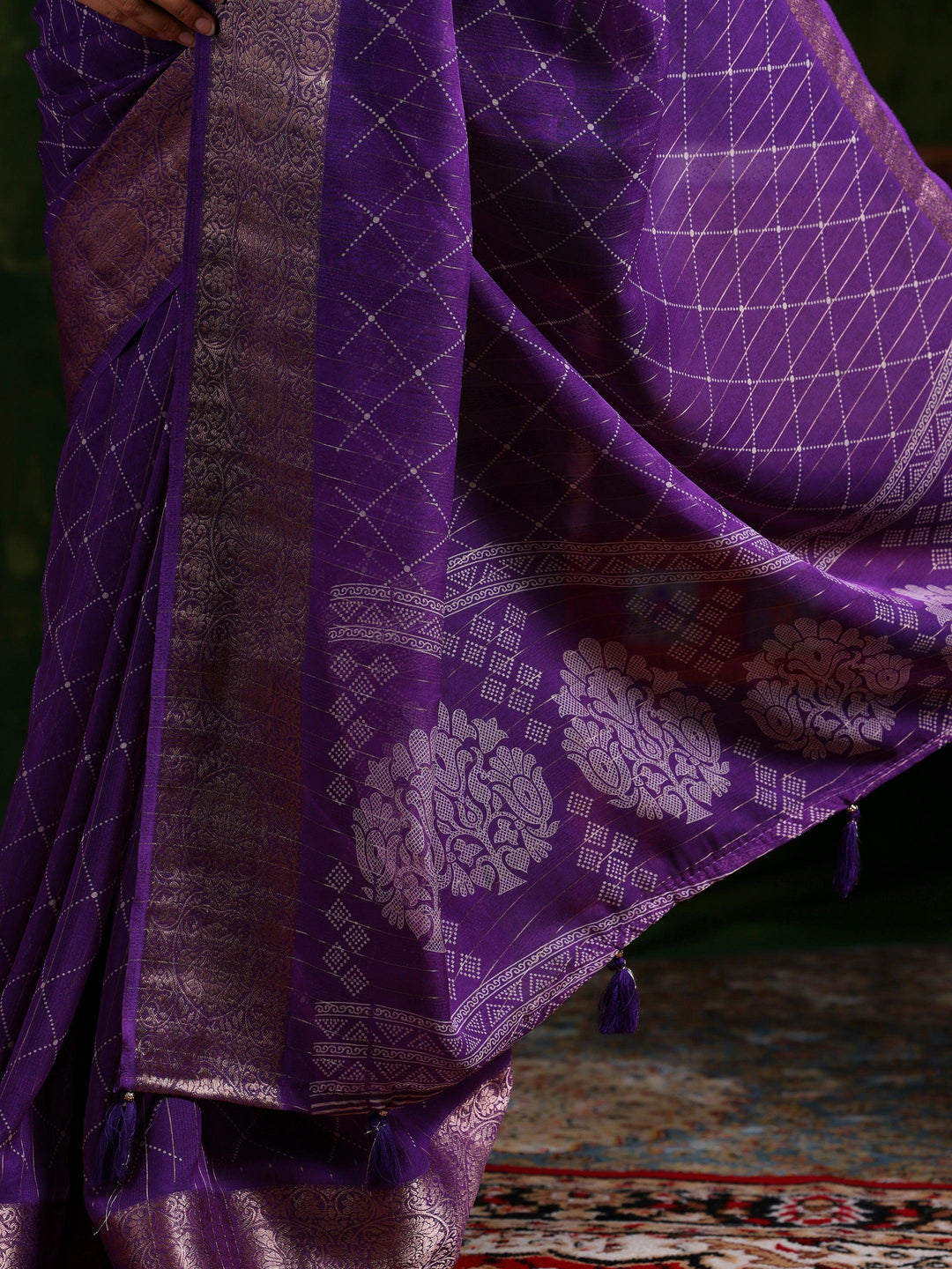 Purple Printed Silk Blend Saree With Unstitched Blouse Piece - Libas