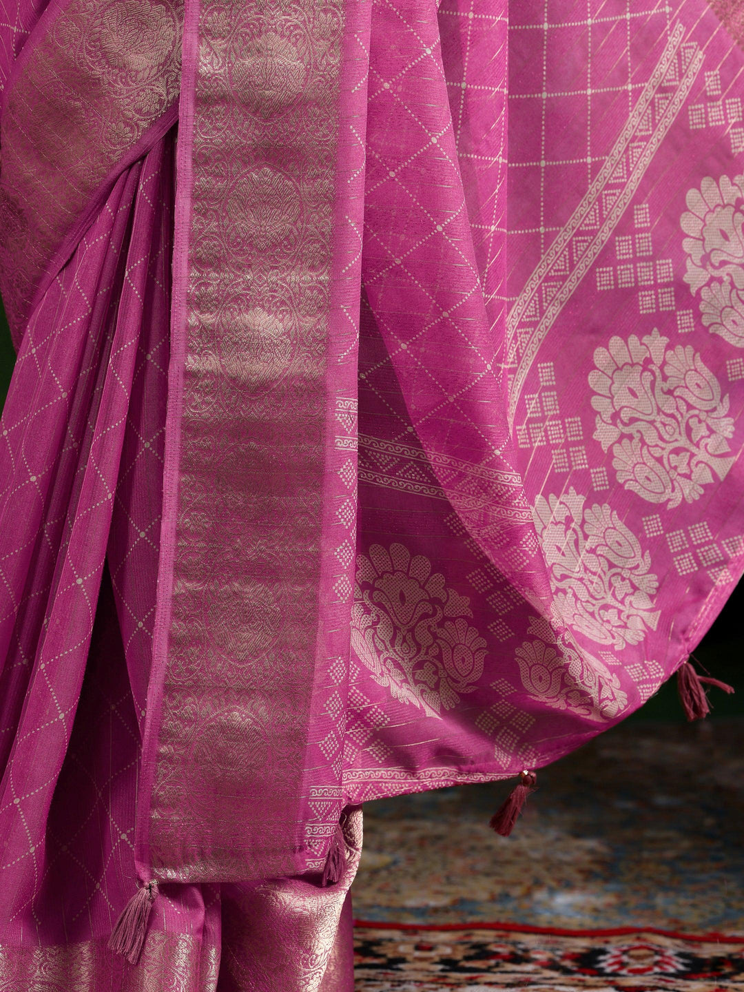 Pink Printed Silk Blend Saree With Unstitched Blouse Piece - Libas 