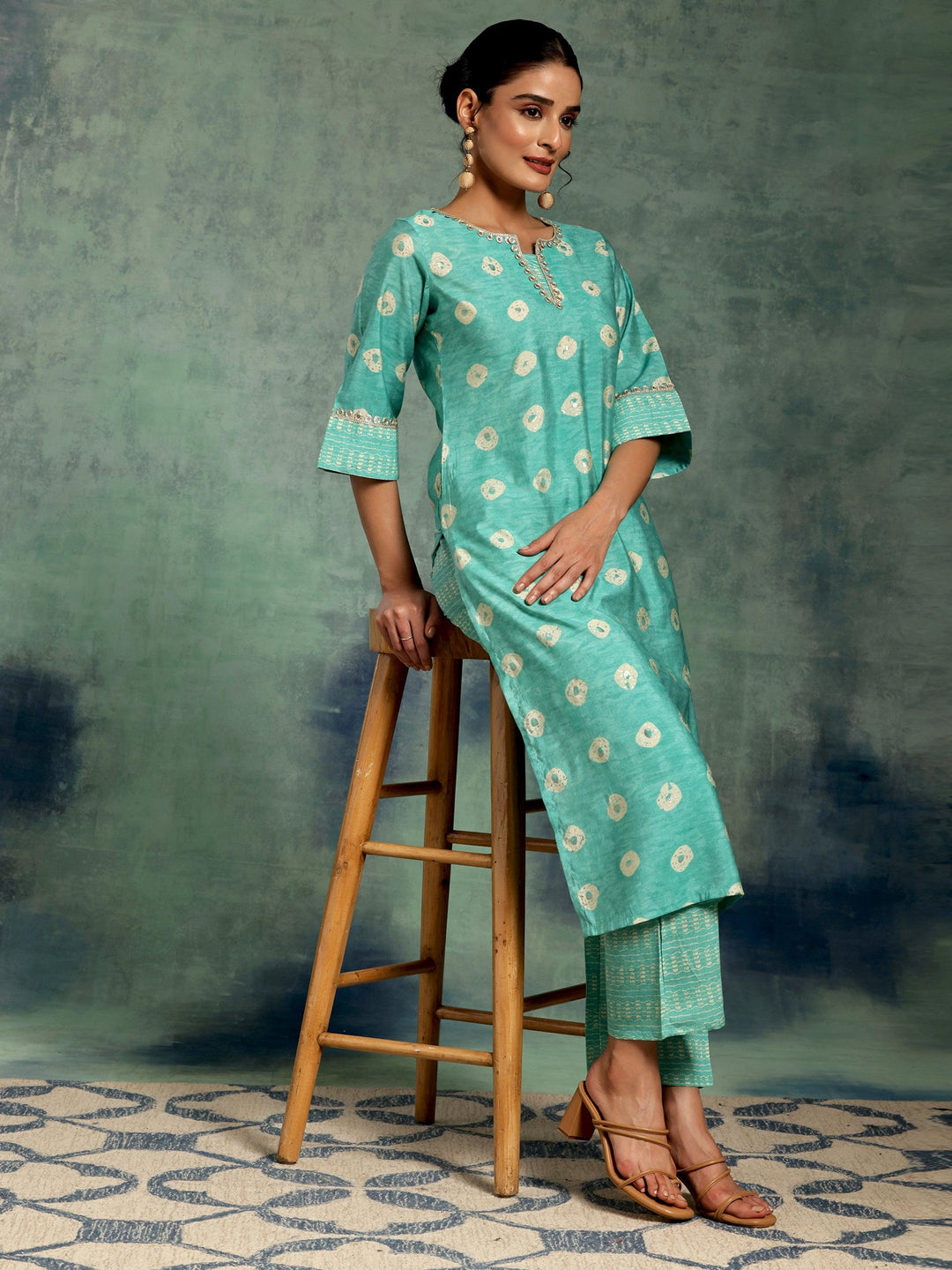 Green Printed Silk Blend Straight Kurta Set - Libas