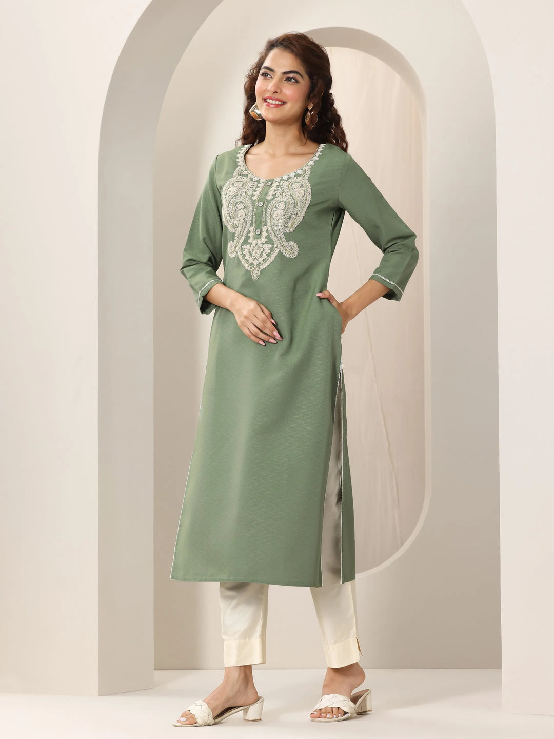  Green Yoke Design Cotton Blend Straight Kurta 