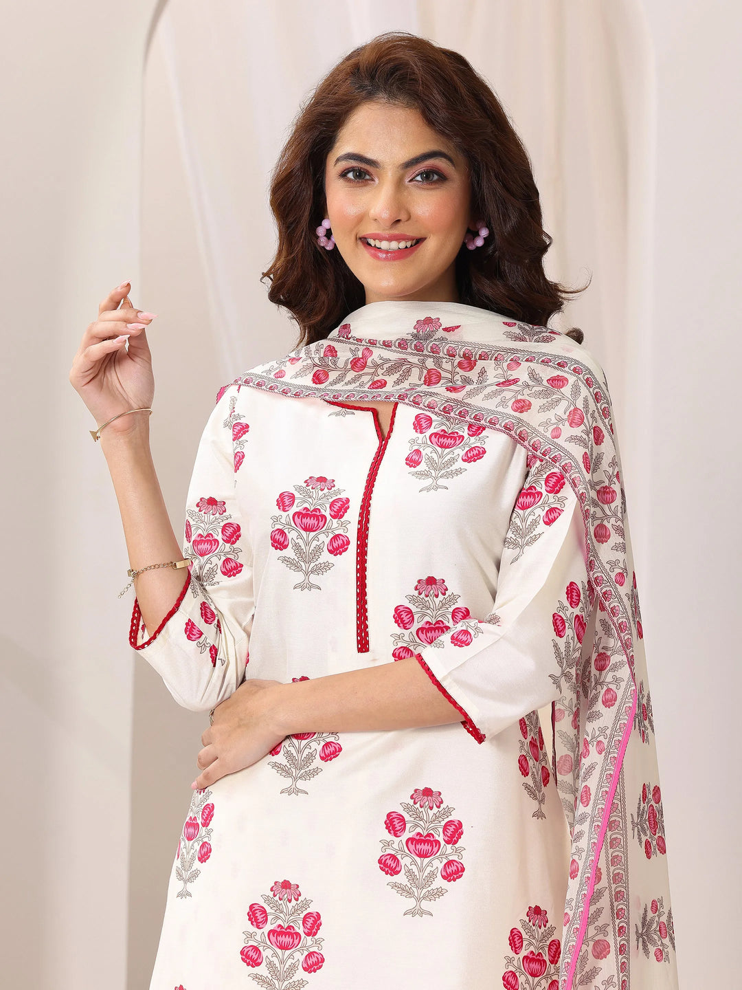  Off White Printed Chanderi Silk Straight Suit Set With Dupatta 