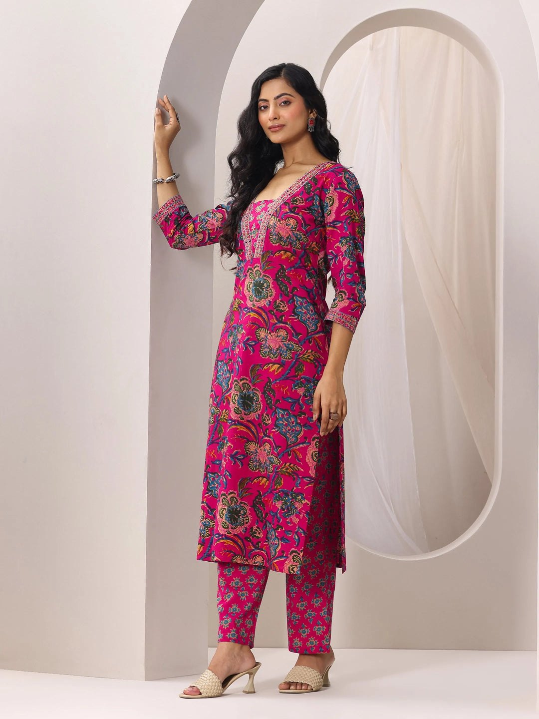  Pink Printed Cotton Straight Suit Set With Dupatta 