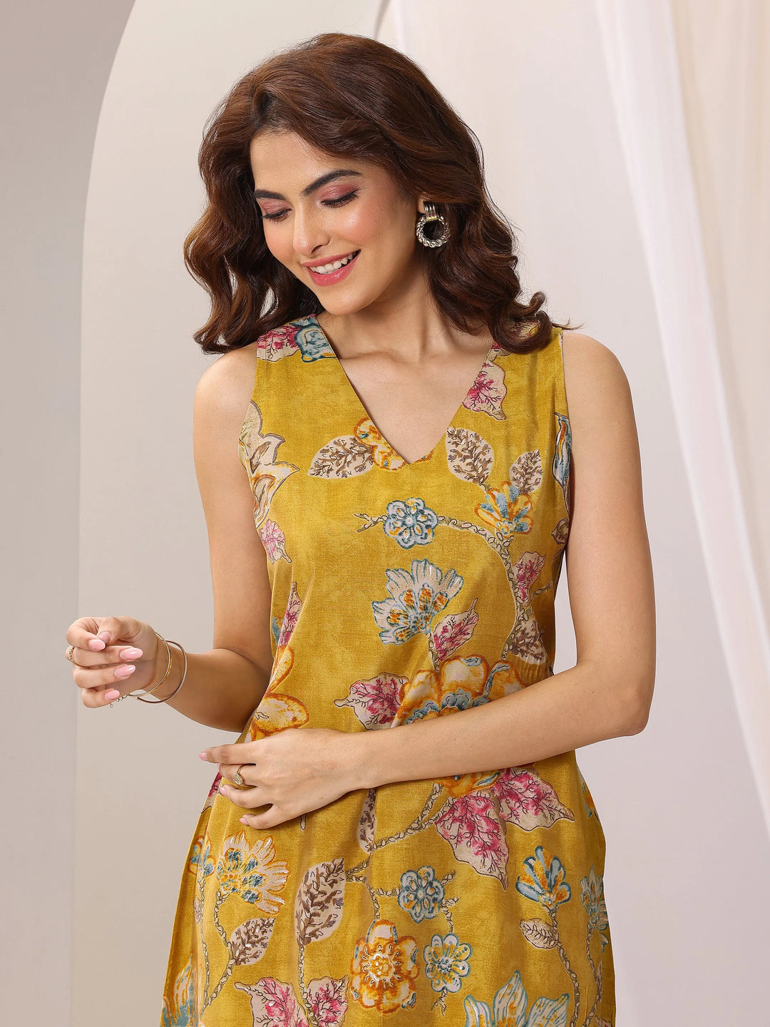  Mustard Printed Silk Blend Straight Kurta Set 