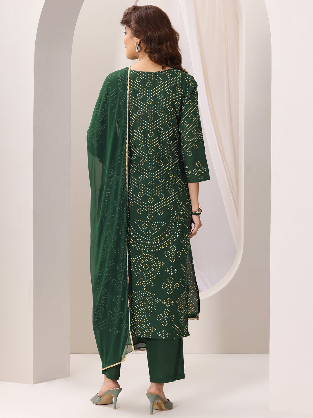  Green Printed Cotton Straight Suit Set With Dupatta 