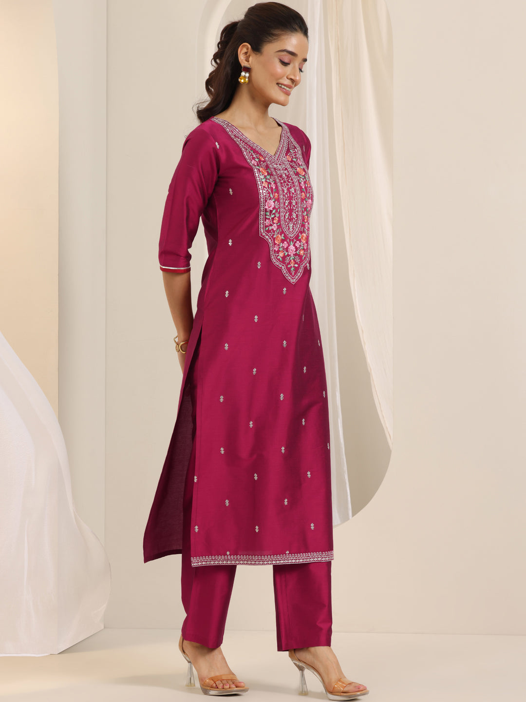  Pink Embroidered Silk Blend Straight Suit Set With Dupatta 