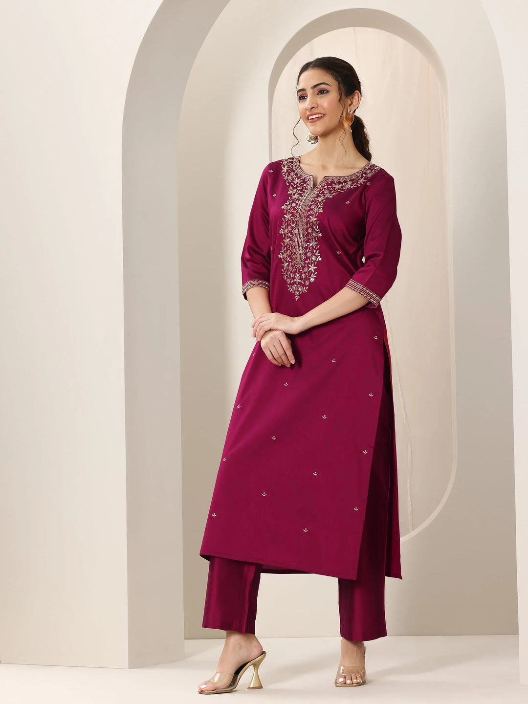  Pink Embroidered Silk Blend Straight Suit Set With Dupatta 