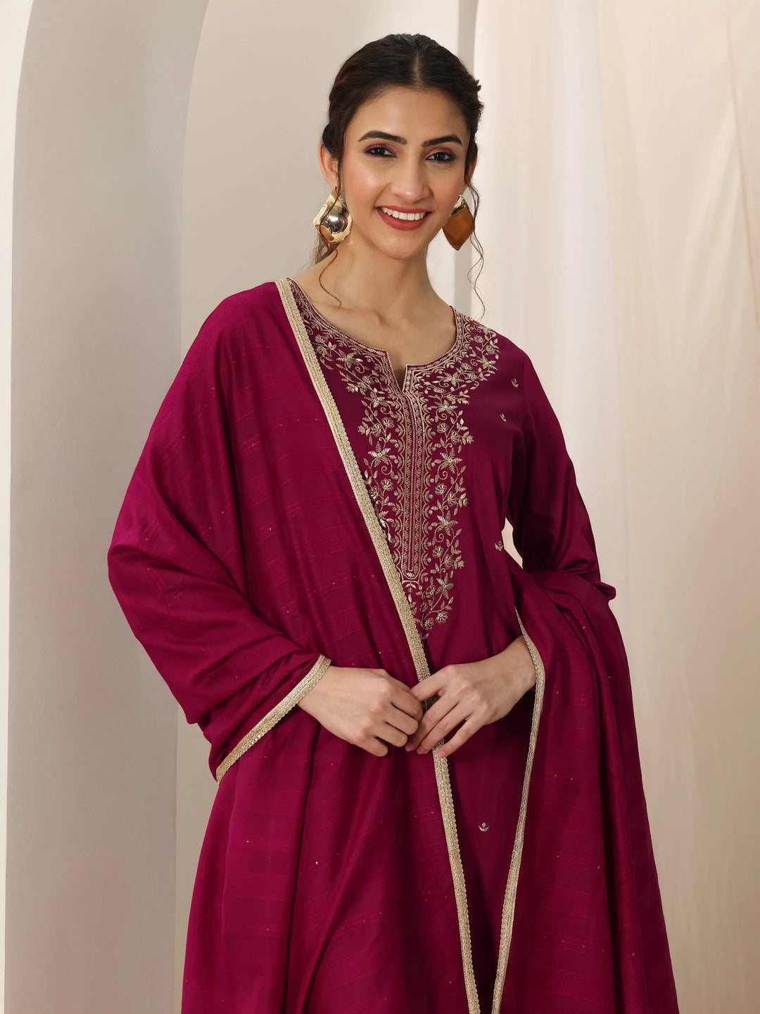  Pink Embroidered Silk Blend Straight Suit Set With Dupatta 