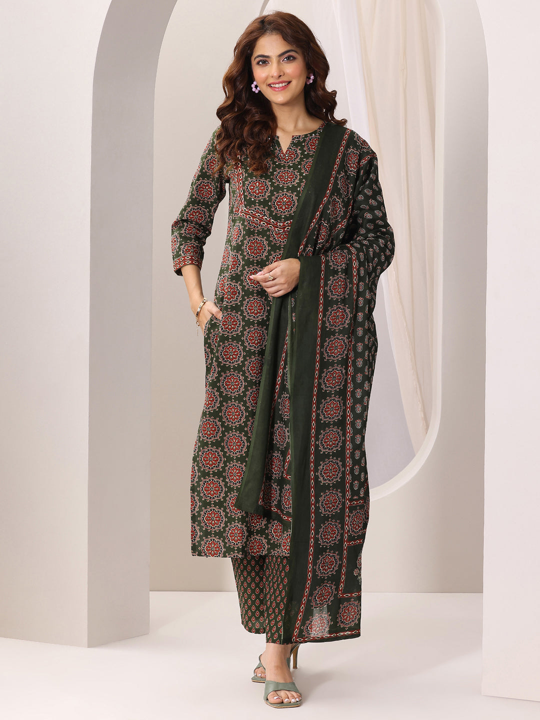  Green Printed Cotton Straight Suit Set With Dupatta 