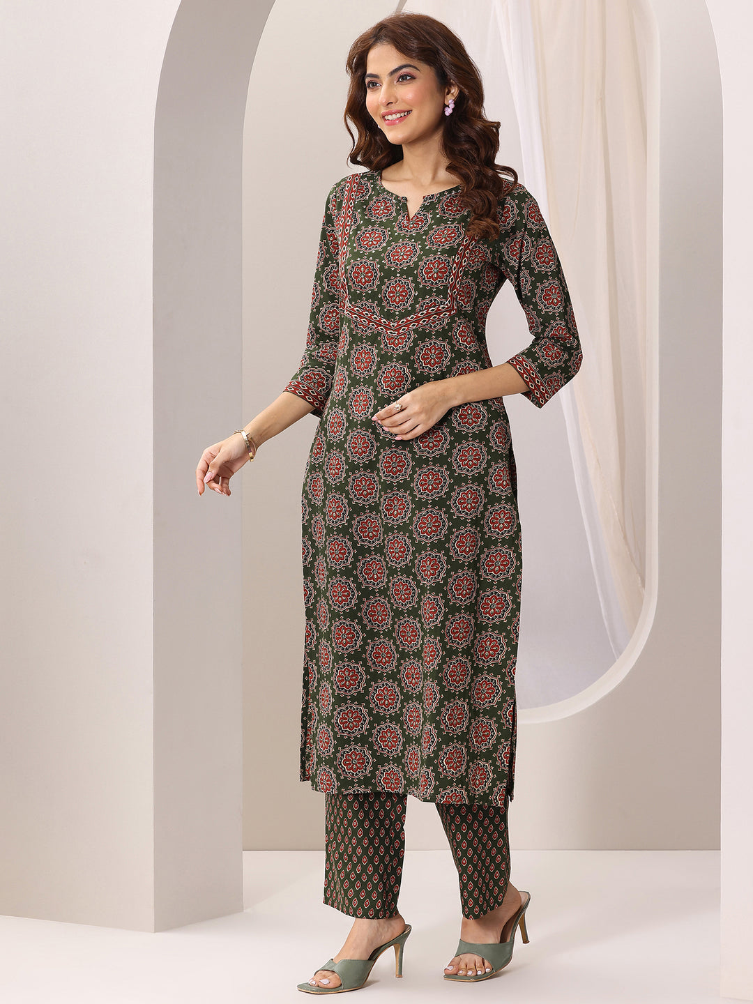  Green Printed Cotton Straight Suit Set With Dupatta 