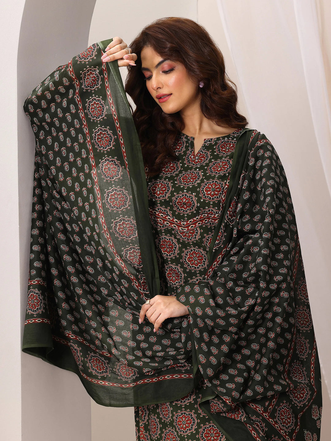  Green Printed Cotton Straight Suit Set With Dupatta 