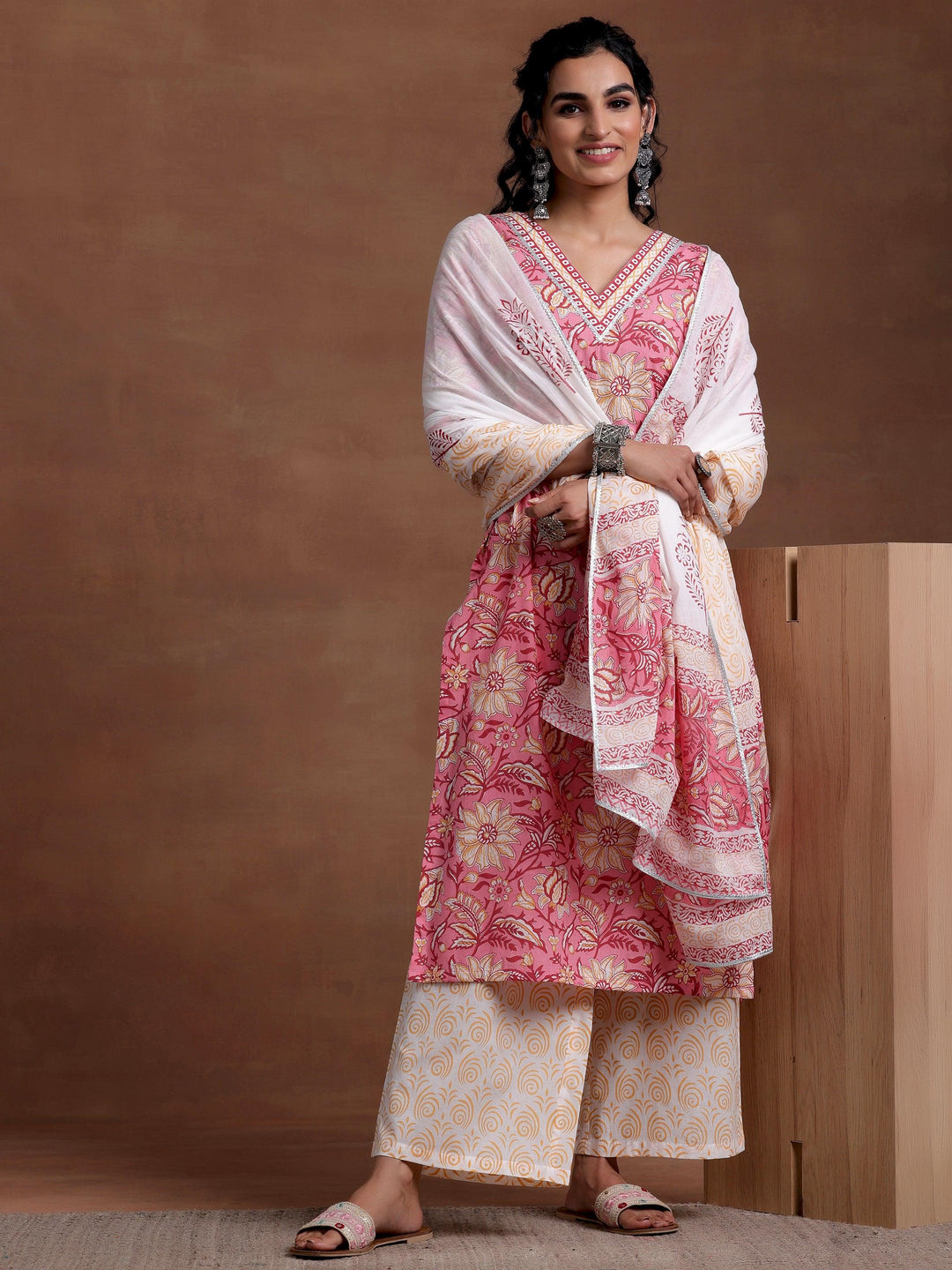 Pink Printed Cotton Straight Suit With Dupatta - Libas