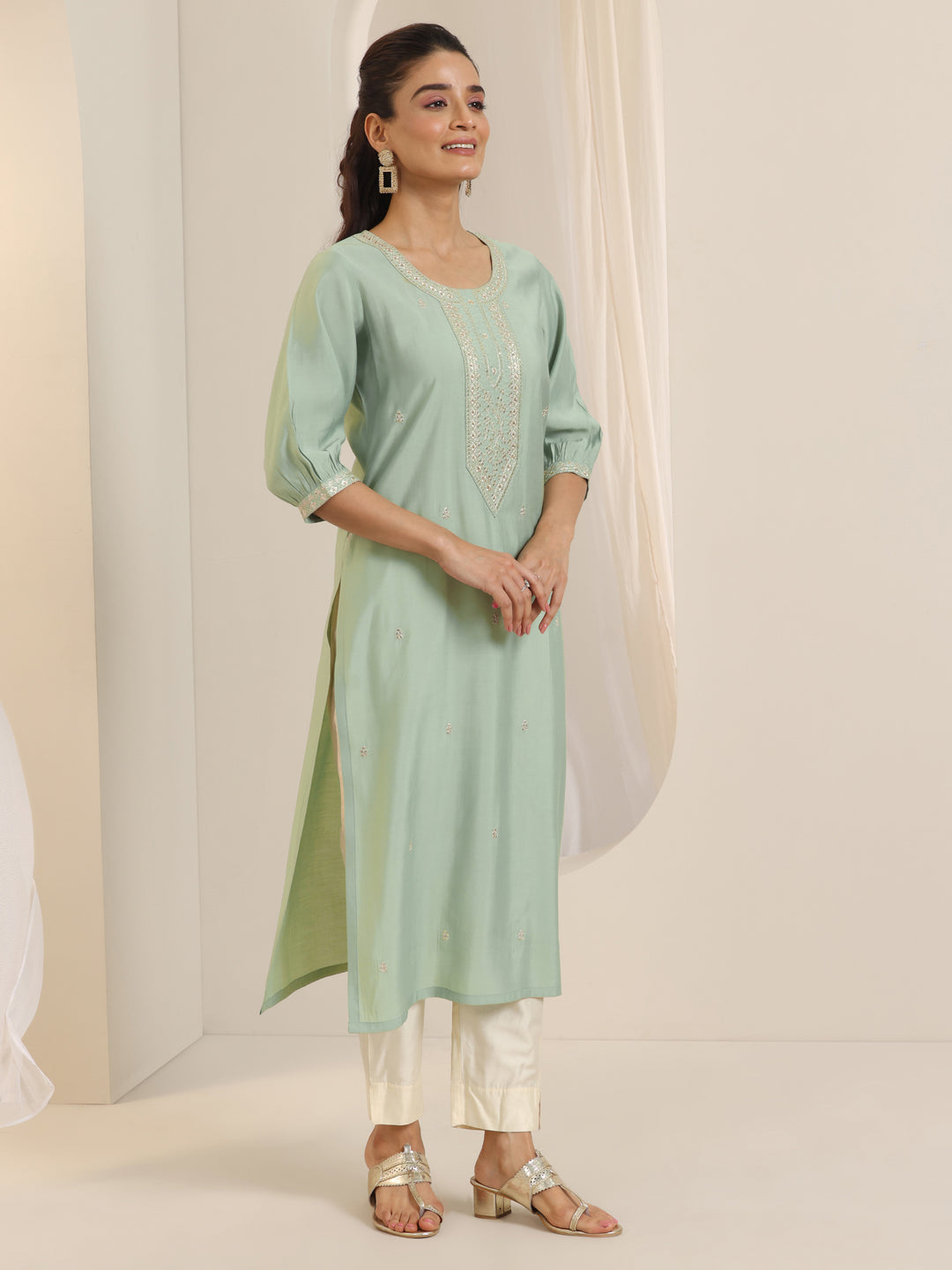  Green Embroidered Silk Straight Kurta 