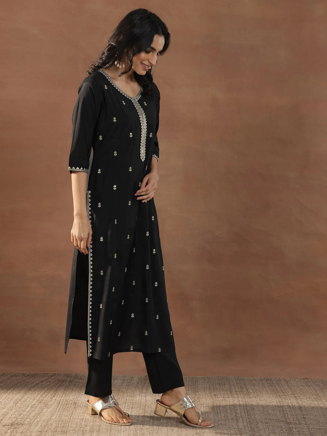  Black Embroidered Silk Blend Straight Suit Set With Dupatta 