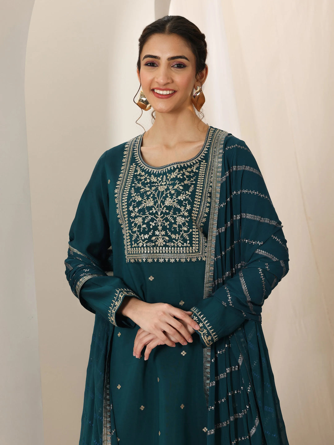  Blue Embroidered Silk Blend Straight Suit Set With Dupatta 