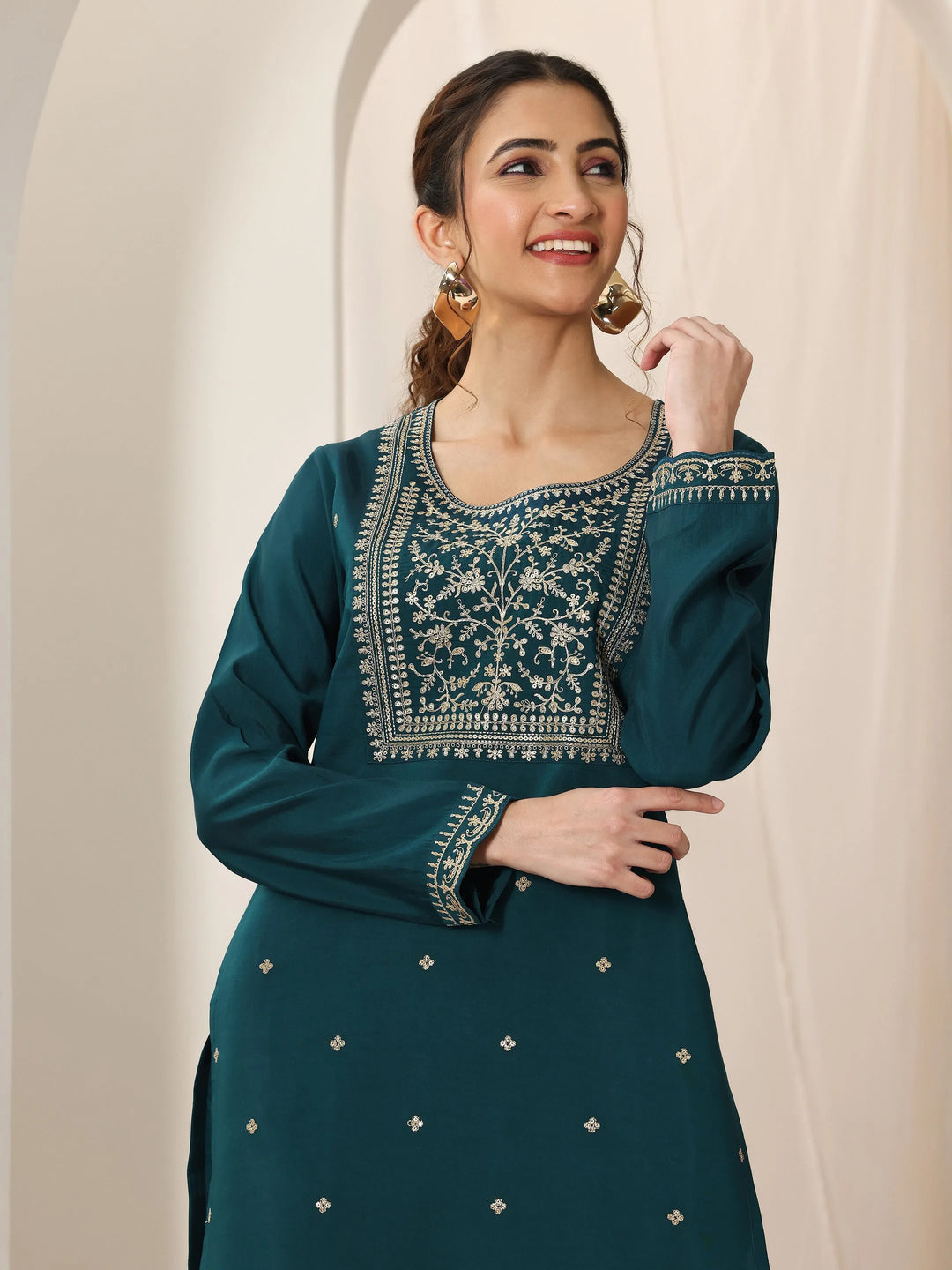  Blue Embroidered Silk Blend Straight Suit Set With Dupatta 