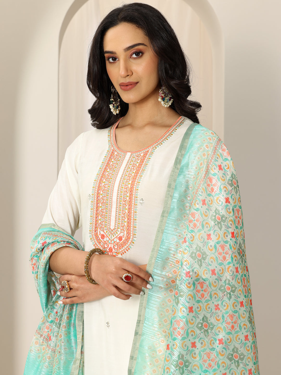  White Embroidered Silk Blend Straight Suit Set With Dupatta 