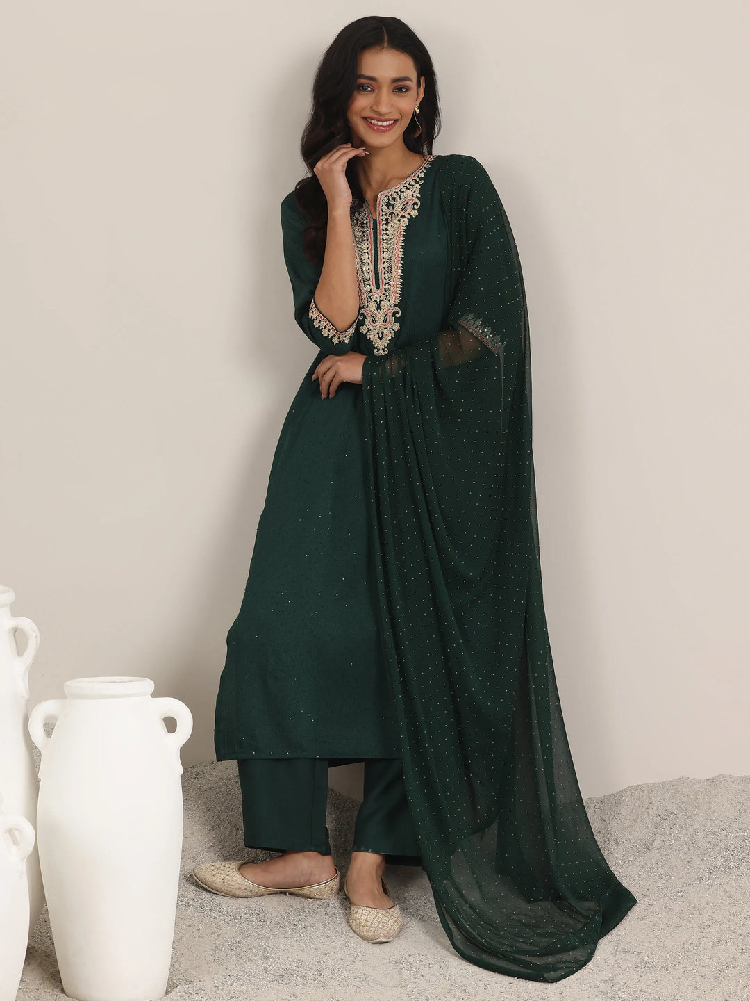  Green Yoke Deisgn Silk Blend Straight Suit With Dupatta 