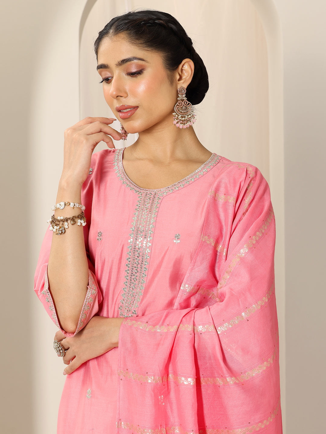  Peach Embroidered Silk Blend Straight Suit Set With Dupatta 